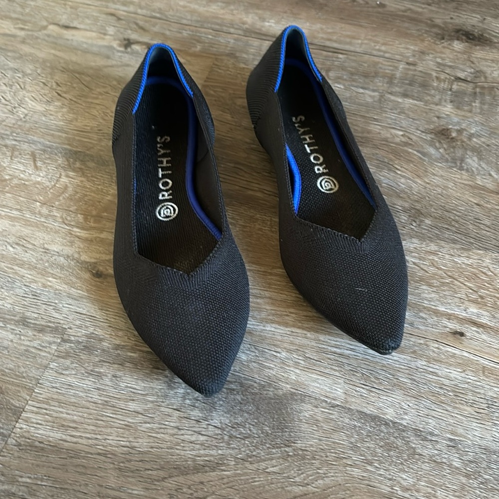 Rothy’s Sz 9.5 The Point flat .